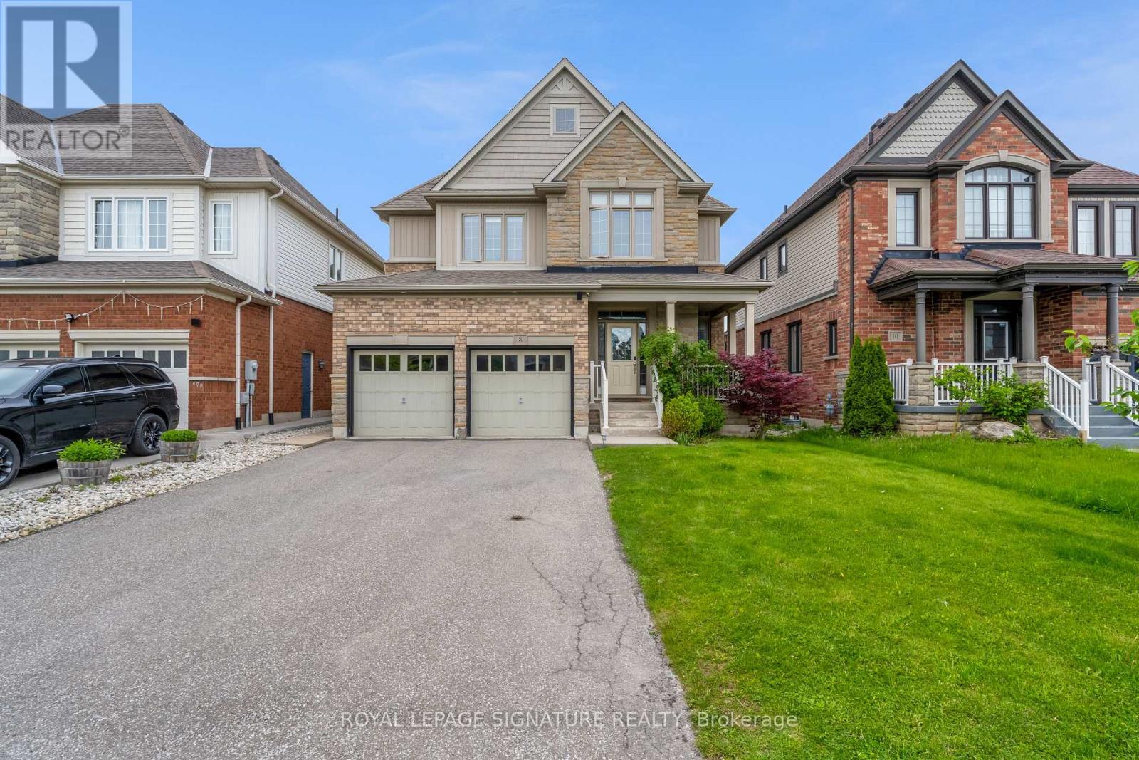 Property at 8 MIRACLE WAY image 2