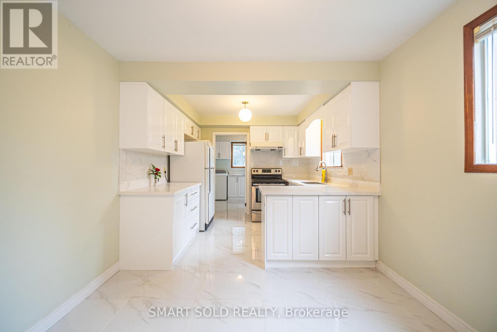 217 Waverly Street N, Oshawa, Ontario  L1J 7C7 - Photo 13 - E12239521