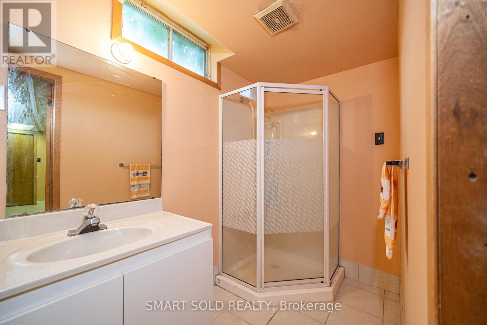 217 Waverly Street N, Oshawa, Ontario  L1J 7C7 - Photo 29 - E12239521