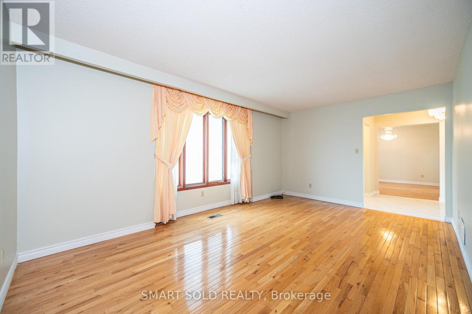 217 Waverly Street N, Oshawa, Ontario  L1J 7C7 - Photo 9 - E12239521