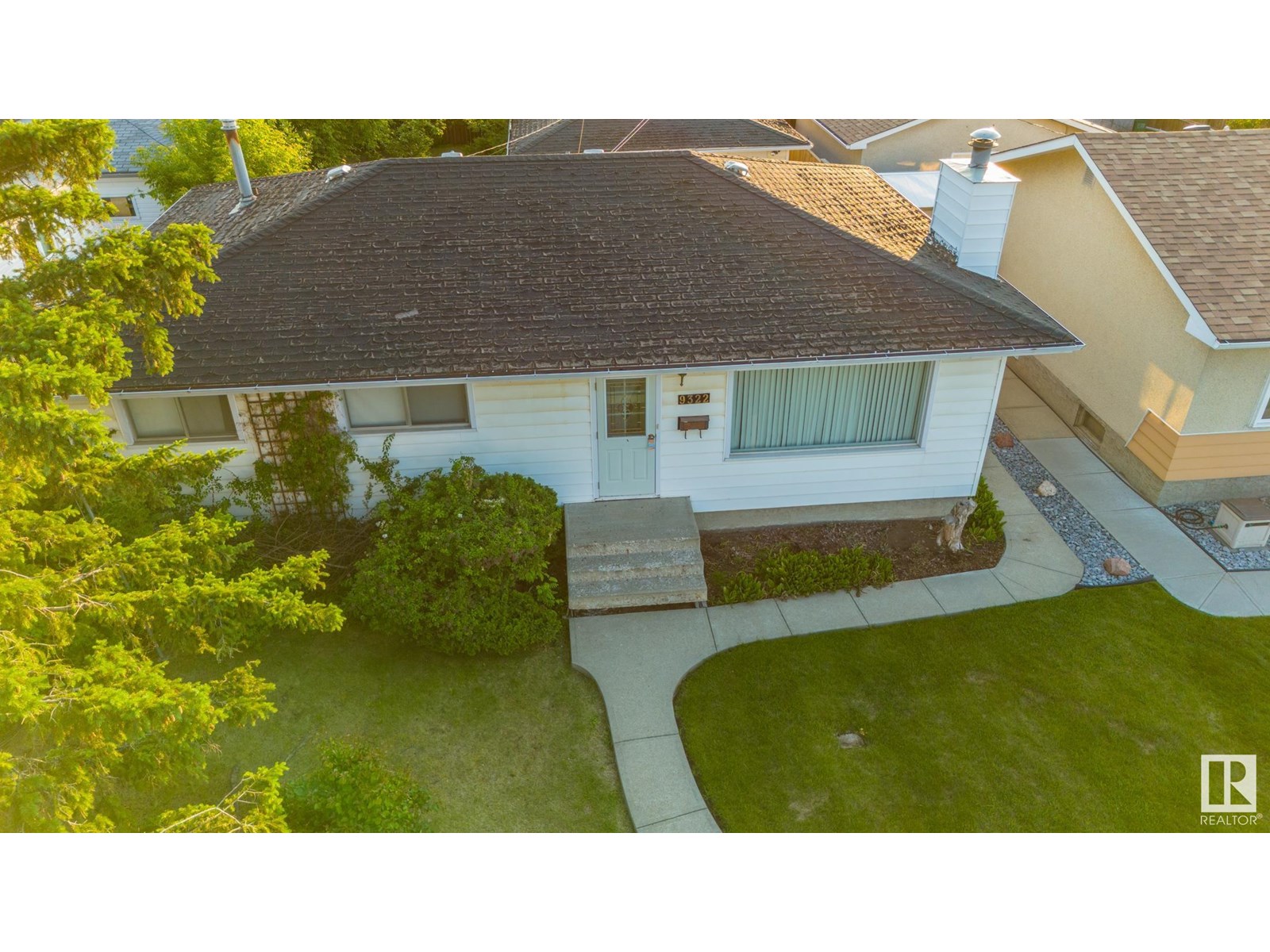 Property at 9322 168 ST NW image 1