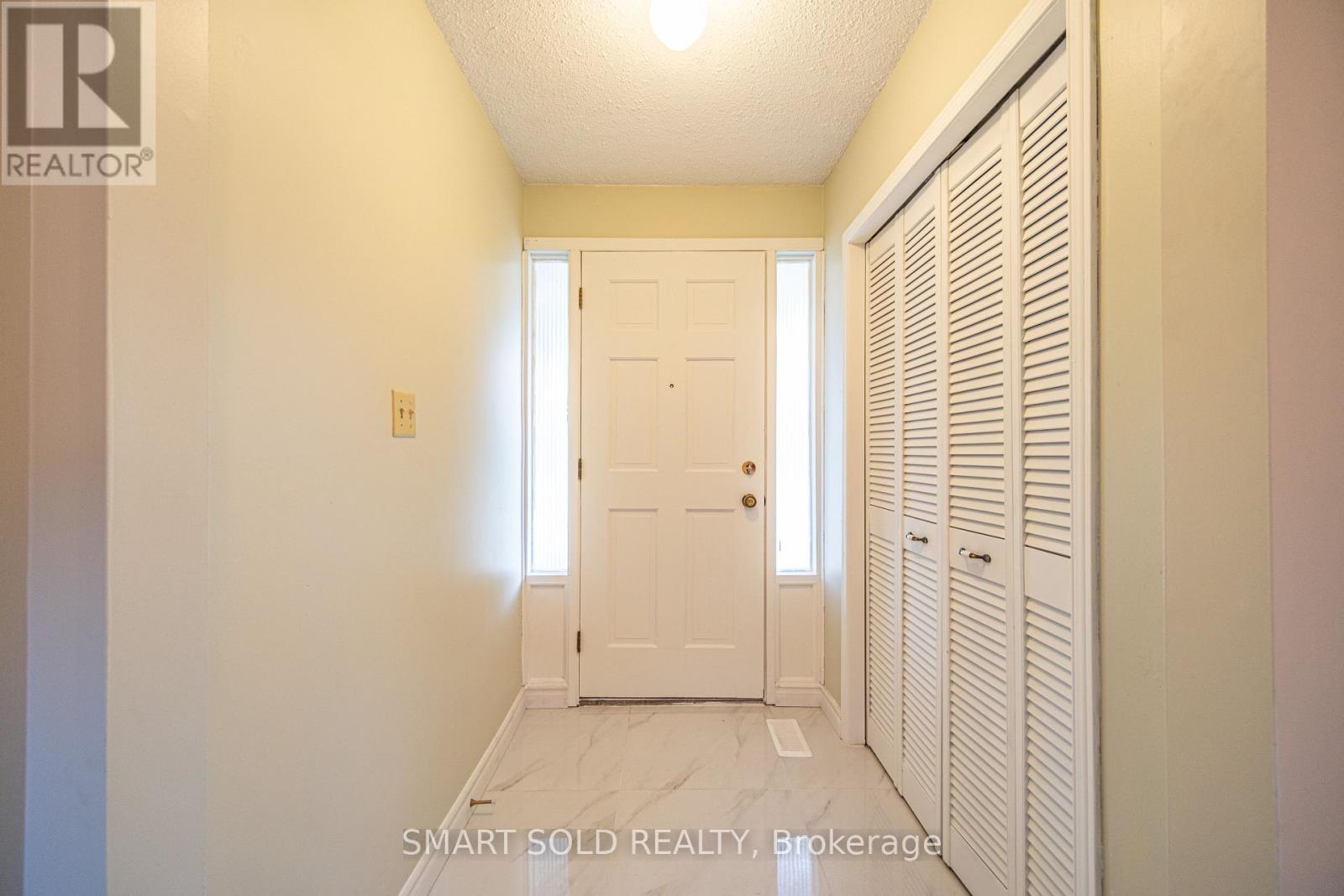 217 Waverly Street N, Oshawa, Ontario  L1J 7C7 - Photo 6 - E12239521