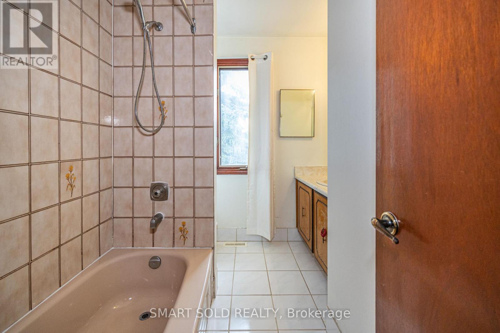 217 Waverly Street N, Oshawa, Ontario  L1J 7C7 - Photo 35 - E12239521