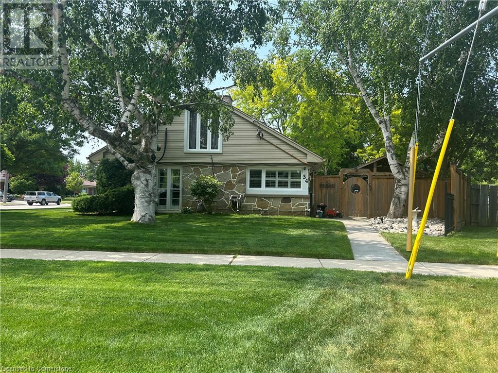 Property at 34 QUEENSWAY Drive image 1