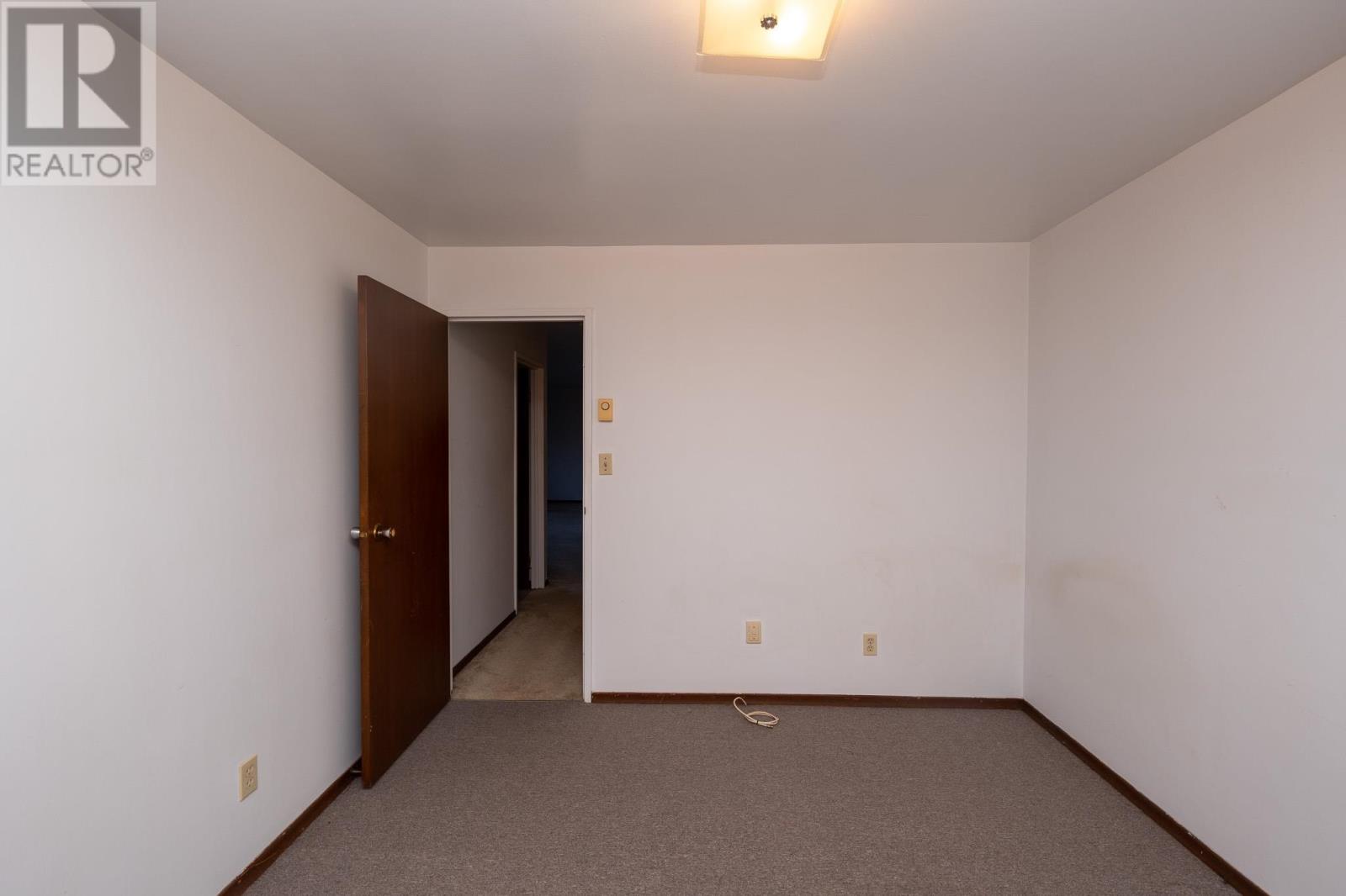 980 Wellington St, Sault Ste Marie, Ontario  P6A 2N5 - Photo 16 - SM251652