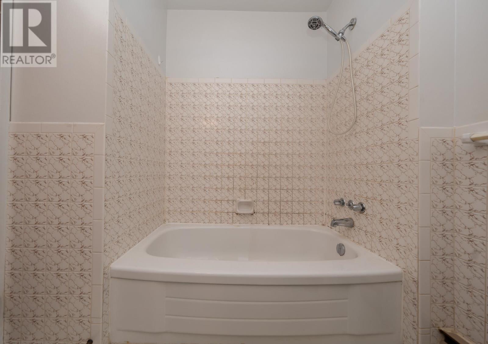 980 Wellington St, Sault Ste Marie, Ontario  P6A 2N5 - Photo 20 - SM251652