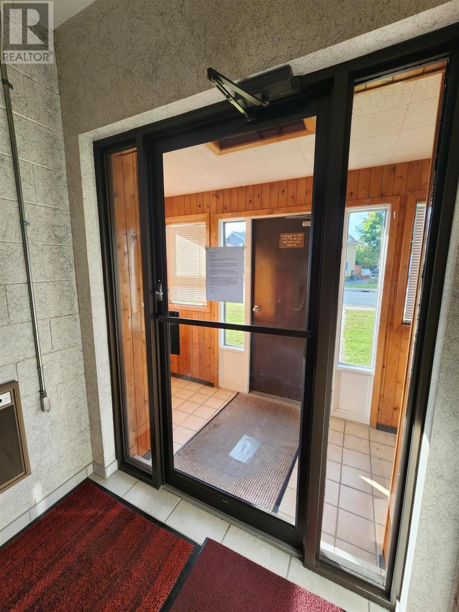 980 Wellington St, Sault Ste Marie, Ontario  P6A 2N5 - Photo 30 - SM251652