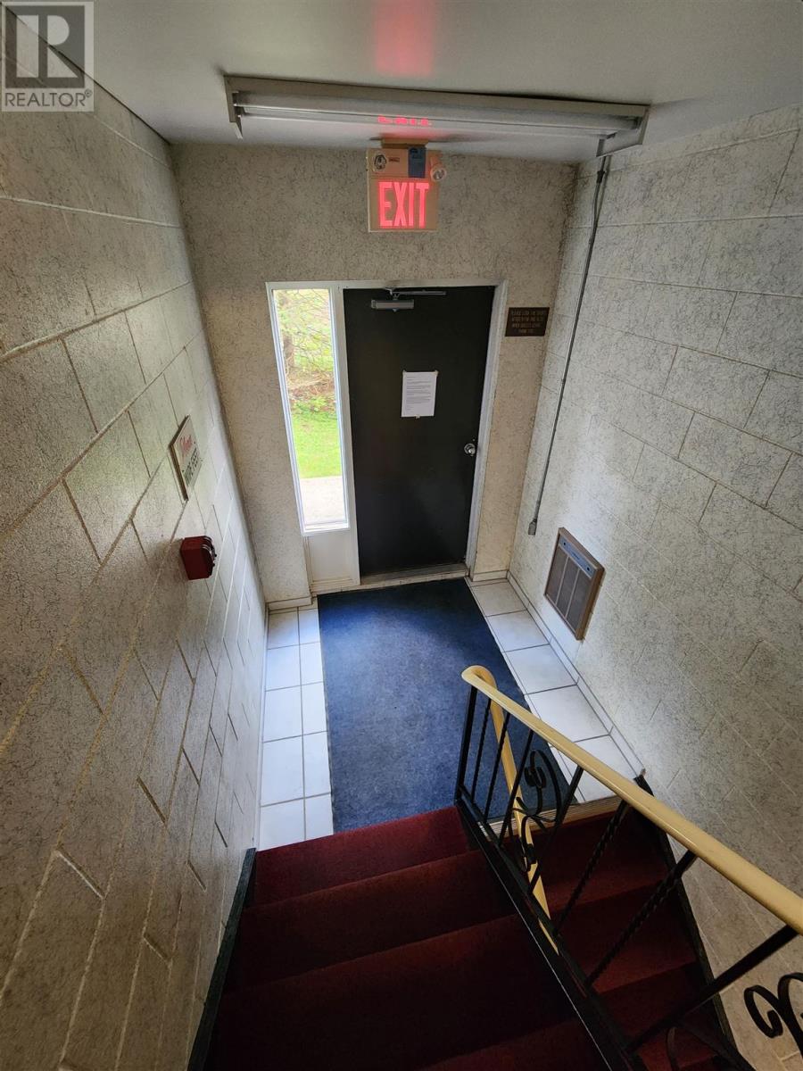 980 Wellington St, Sault Ste Marie, Ontario  P6A 2N5 - Photo 33 - SM251652