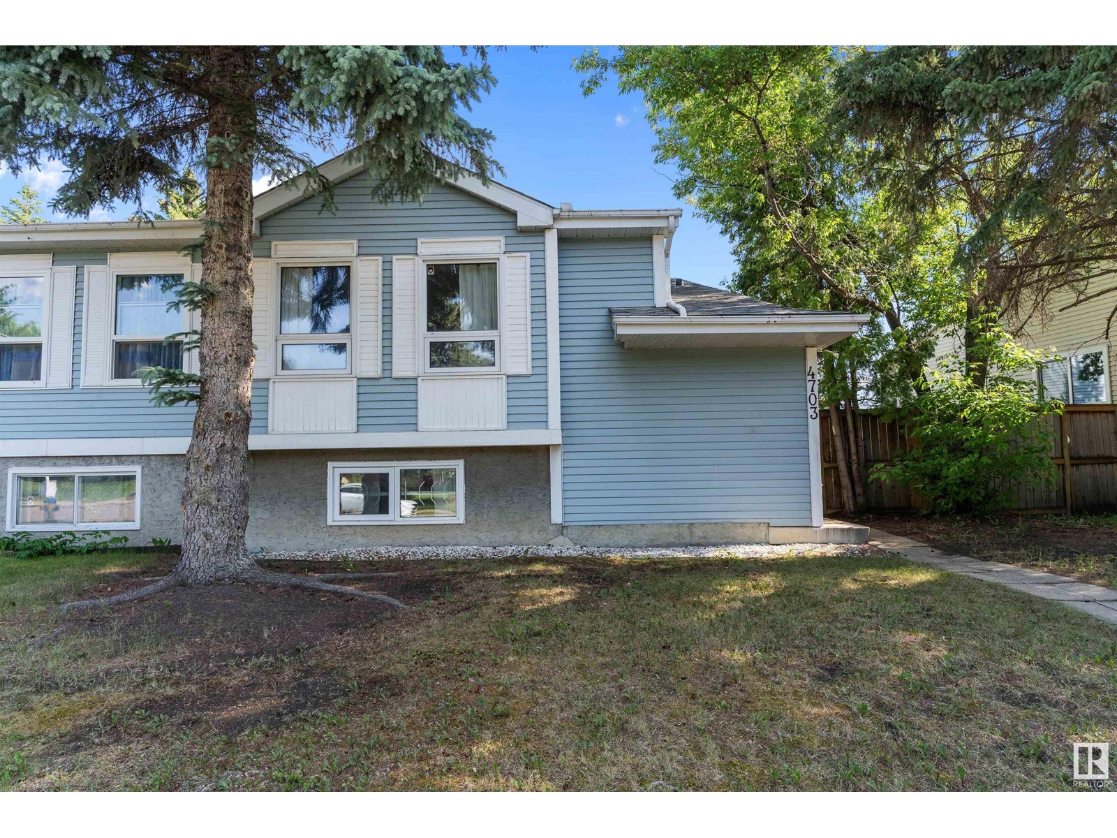 Property at 4703 36 AV NW image 1