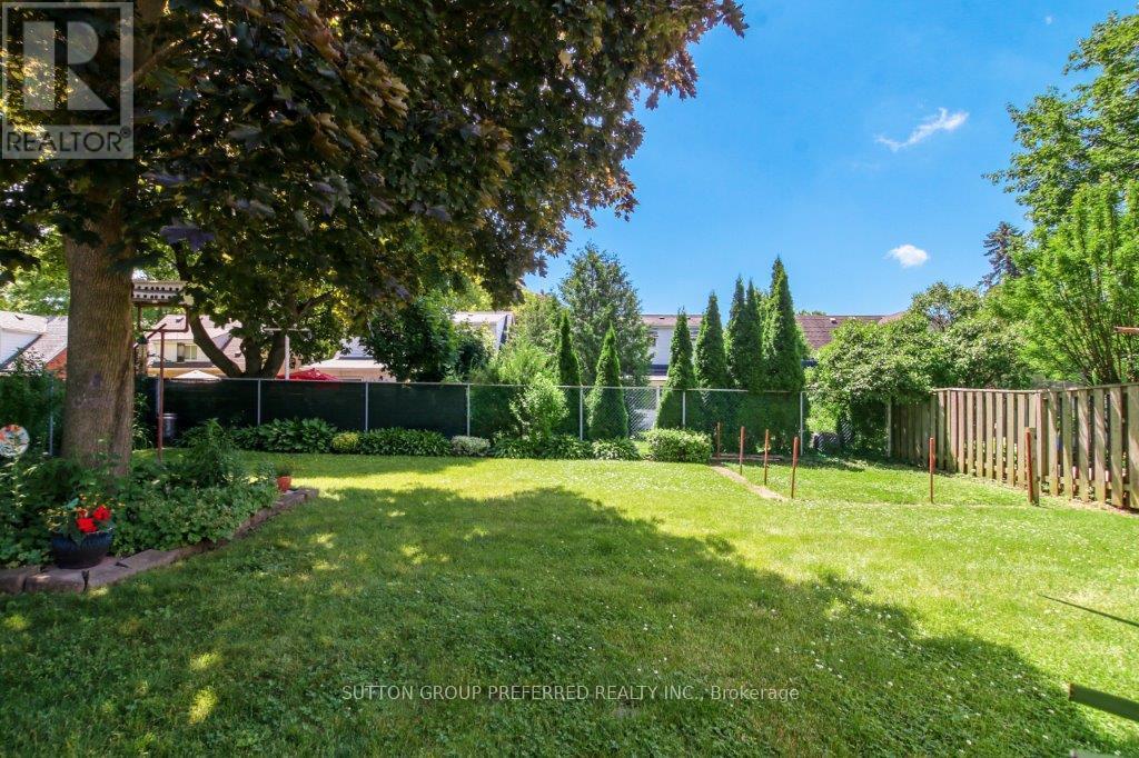 Property at 695 ECCLESTONE STREET image 4