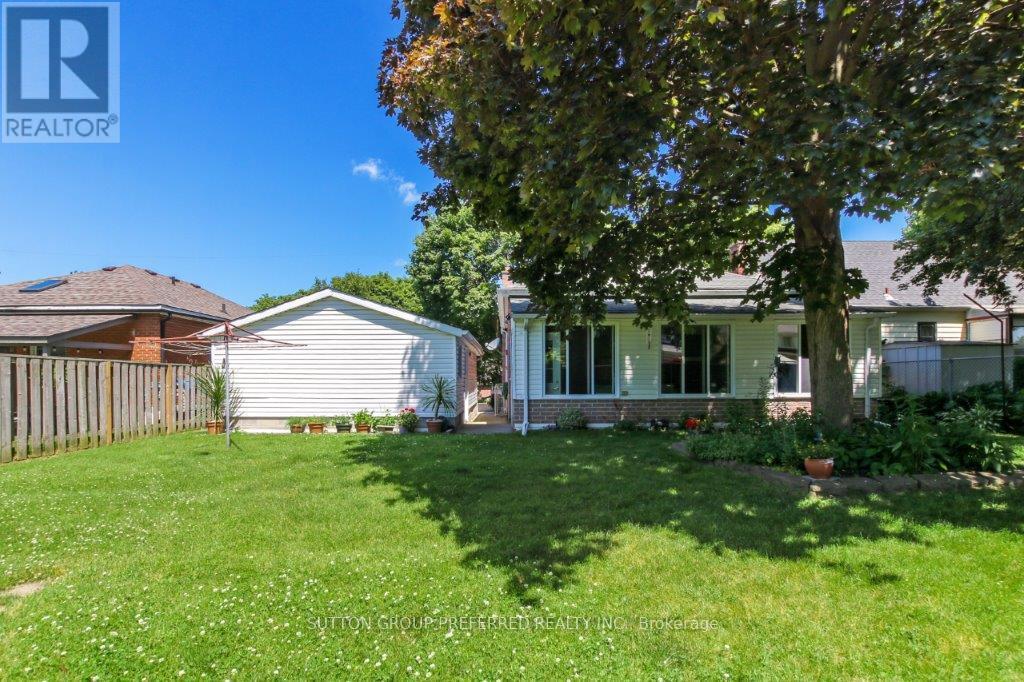 Property at 695 ECCLESTONE STREET image 5