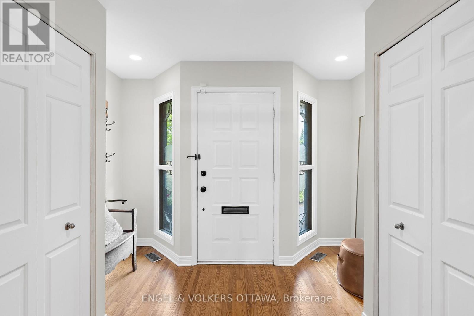 Property at 20 GARAND PLACE image 2