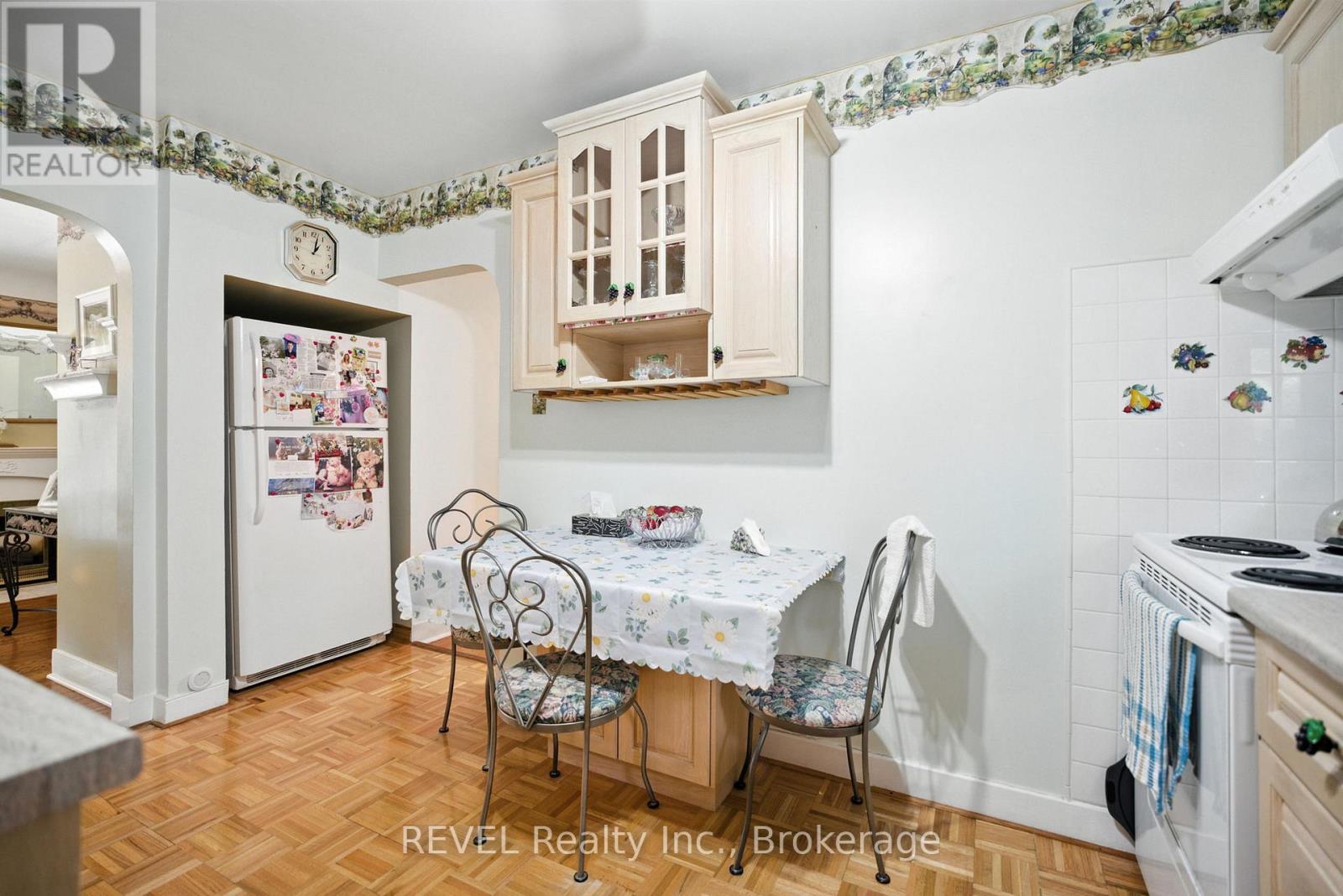 147 Village Road, St. Catharines, Ontario  L2T 3C4 - Photo 14 - X12241953