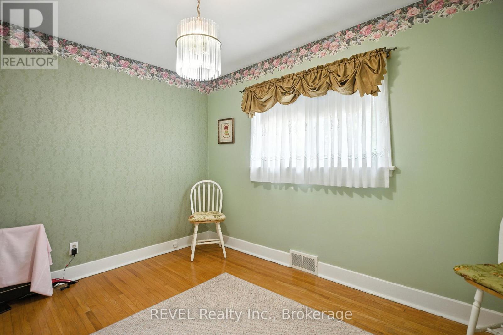 147 Village Road, St. Catharines, Ontario  L2T 3C4 - Photo 18 - X12241953