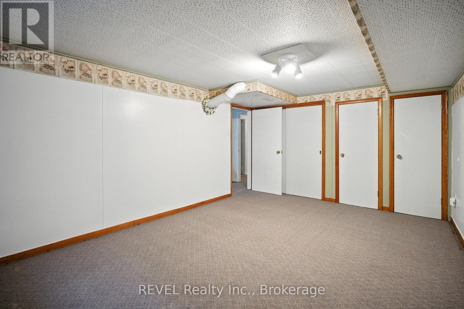 147 Village Road, St. Catharines, Ontario  L2T 3C4 - Photo 30 - X12241953