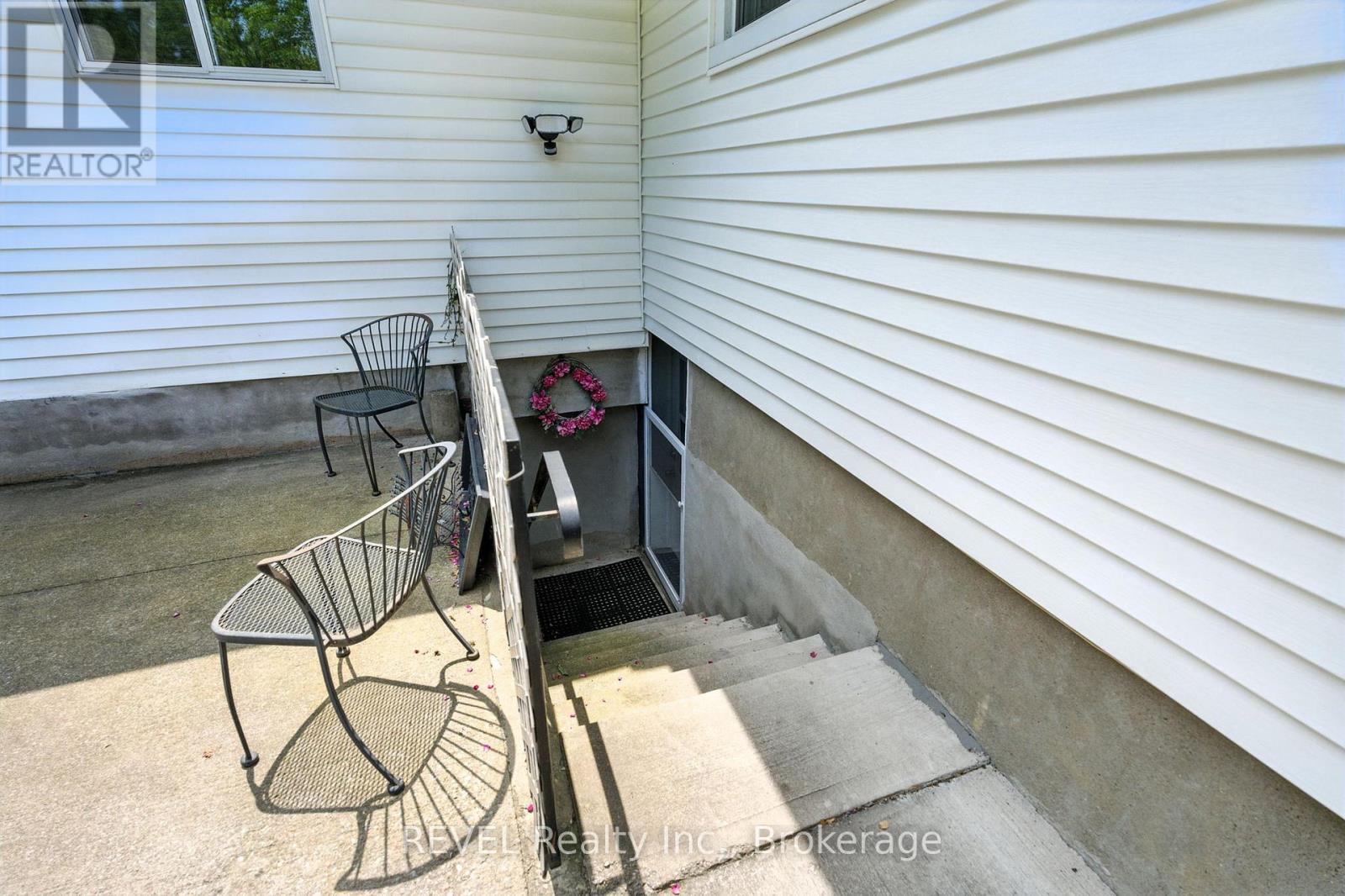 147 Village Road, St. Catharines, Ontario  L2T 3C4 - Photo 33 - X12241953
