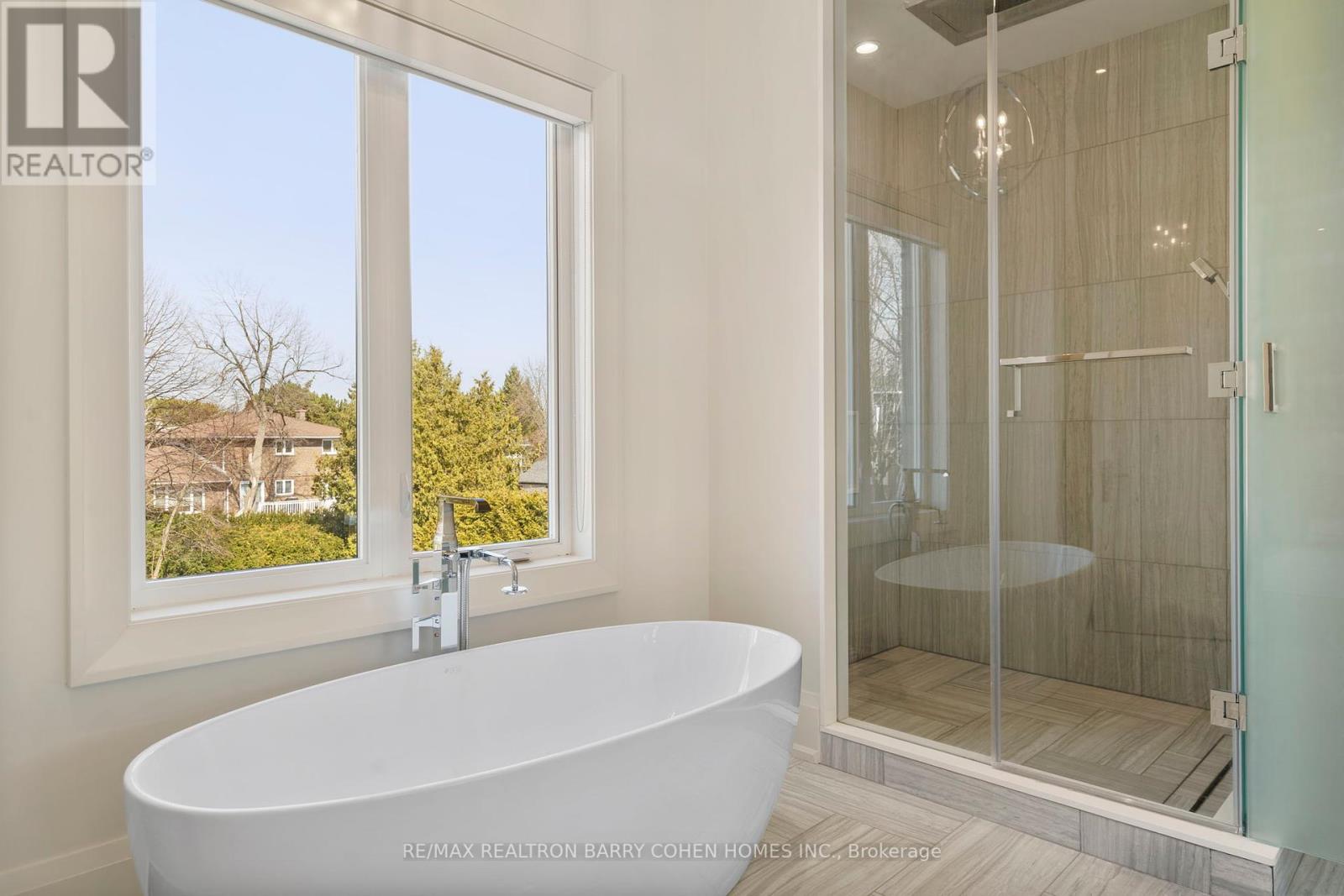 6 Stubbs Drive, Toronto, Ontario  M2L 2R1 - Photo 20 - C12241915
