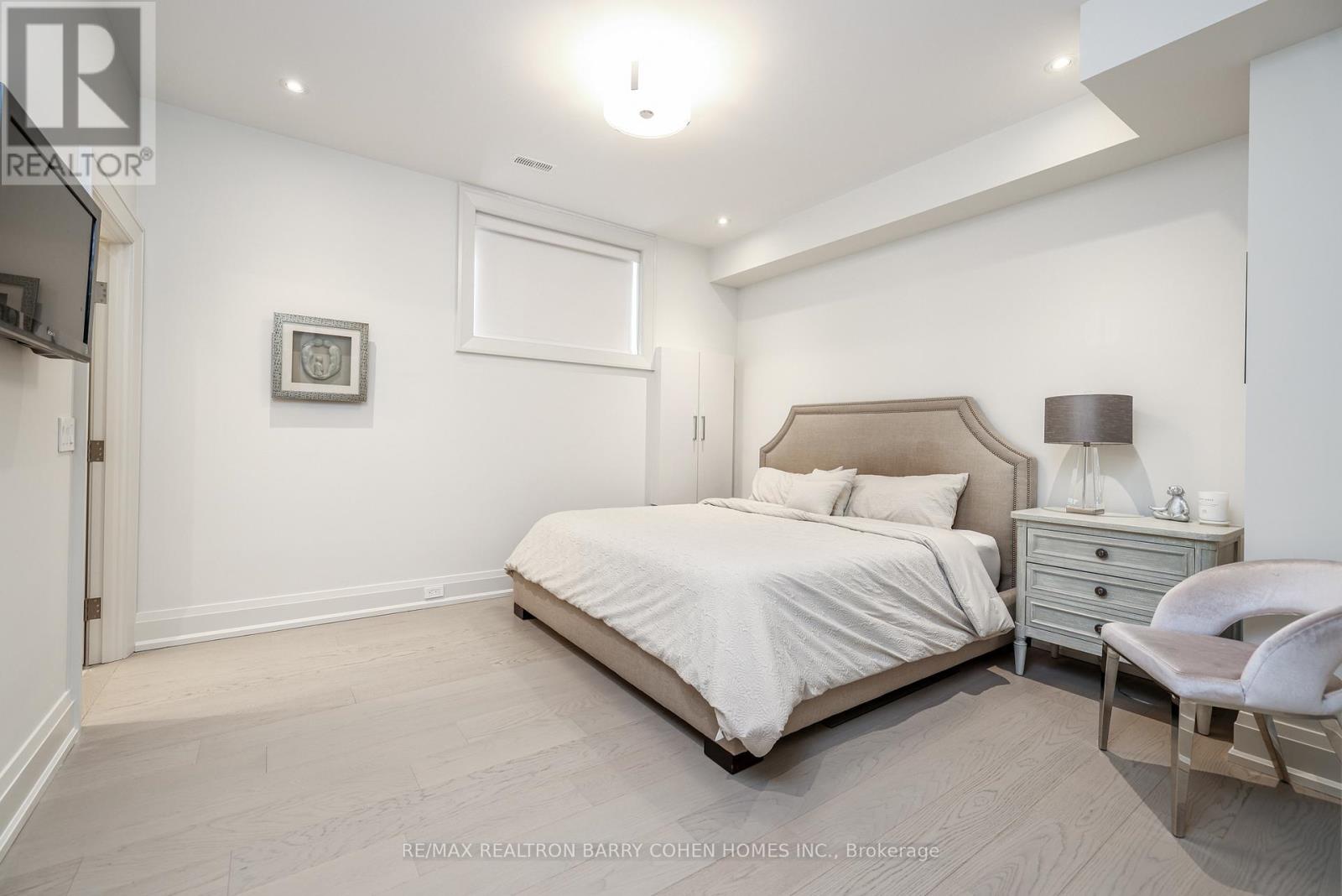 6 Stubbs Drive, Toronto, Ontario  M2L 2R1 - Photo 31 - C12241915