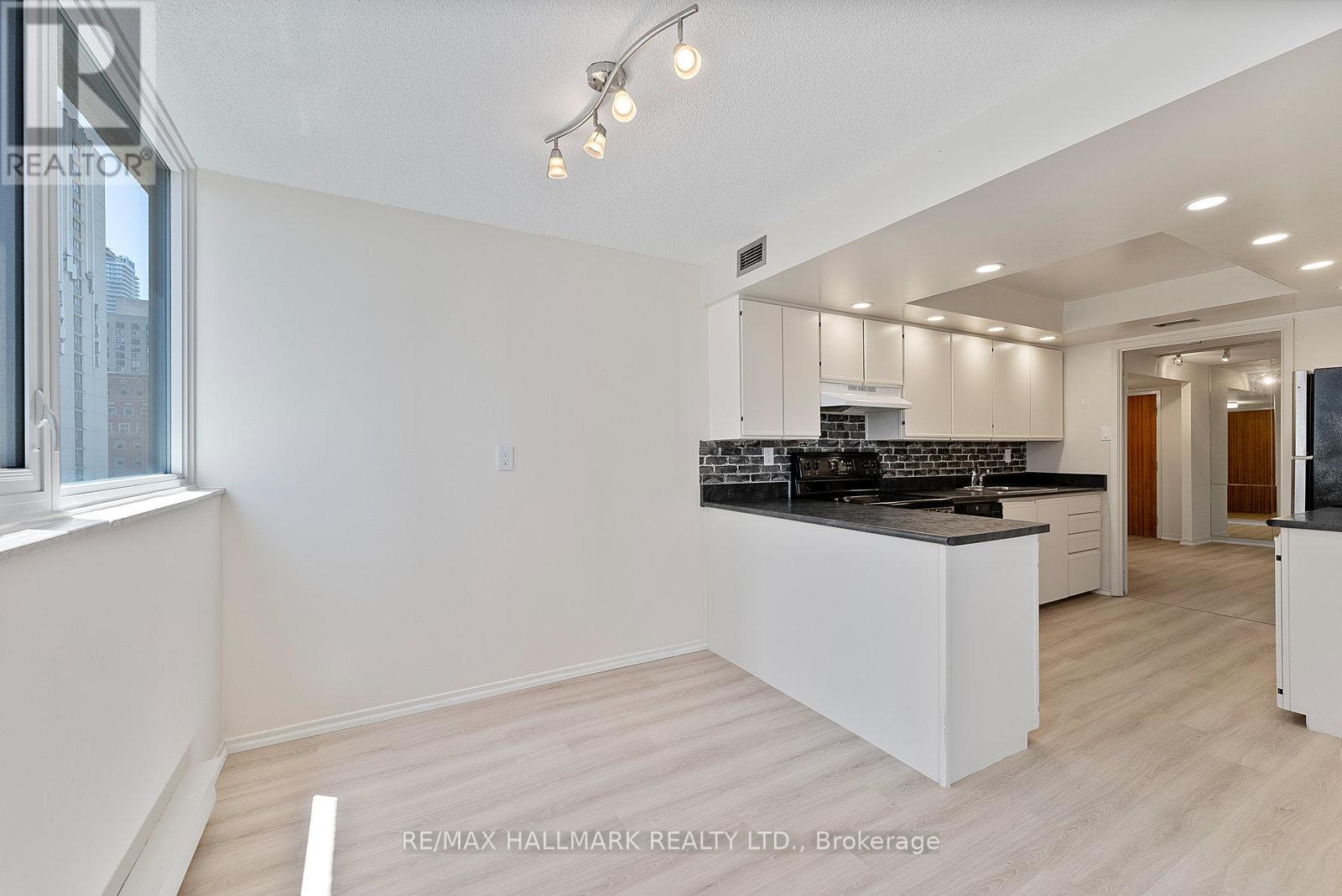 1107 - 360 Bloor Street E, Toronto, Ontario  M4W 3M3 - Photo 14 - C12241939