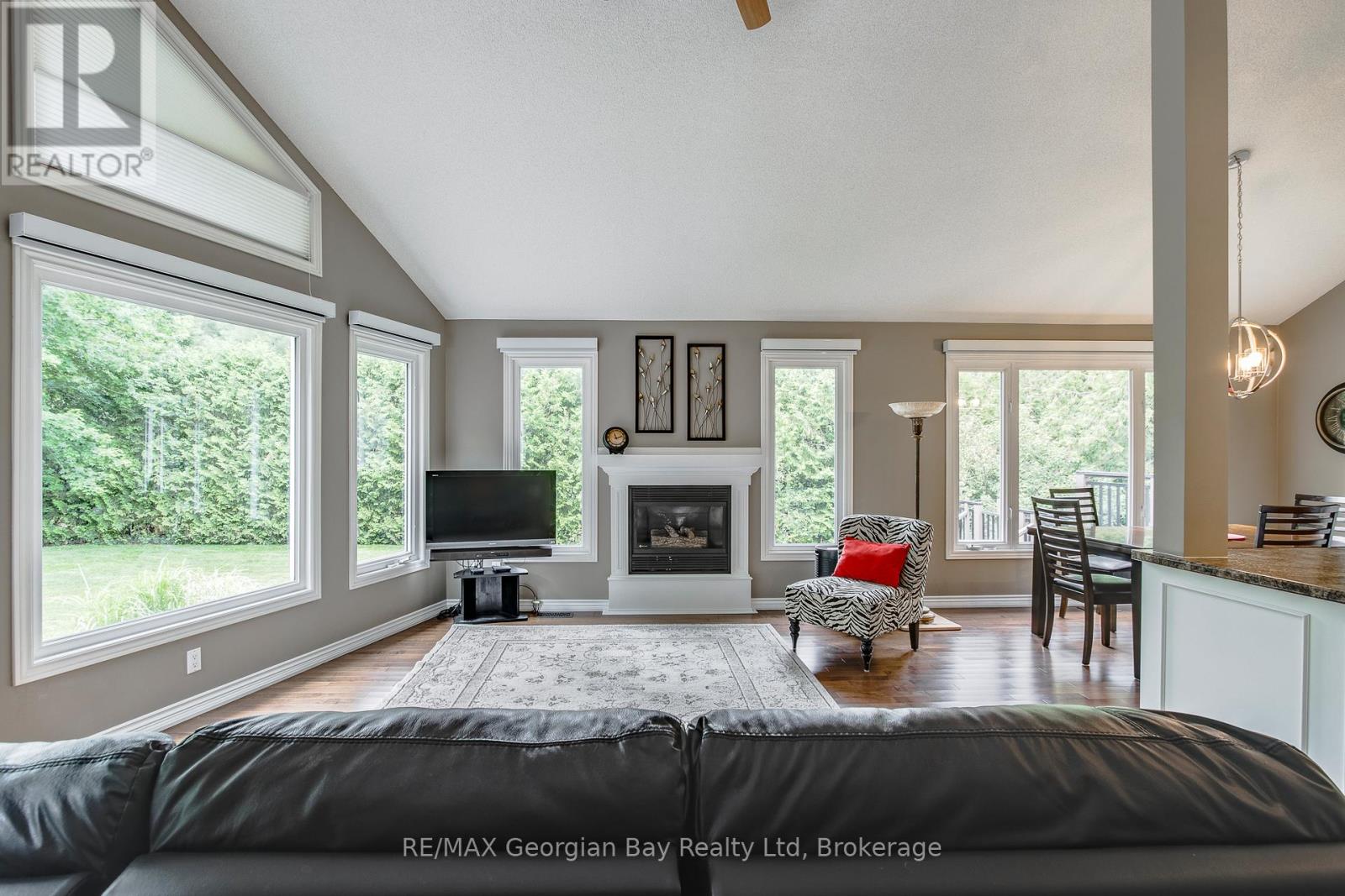 Property at 166 ALBIN ROAD image 4