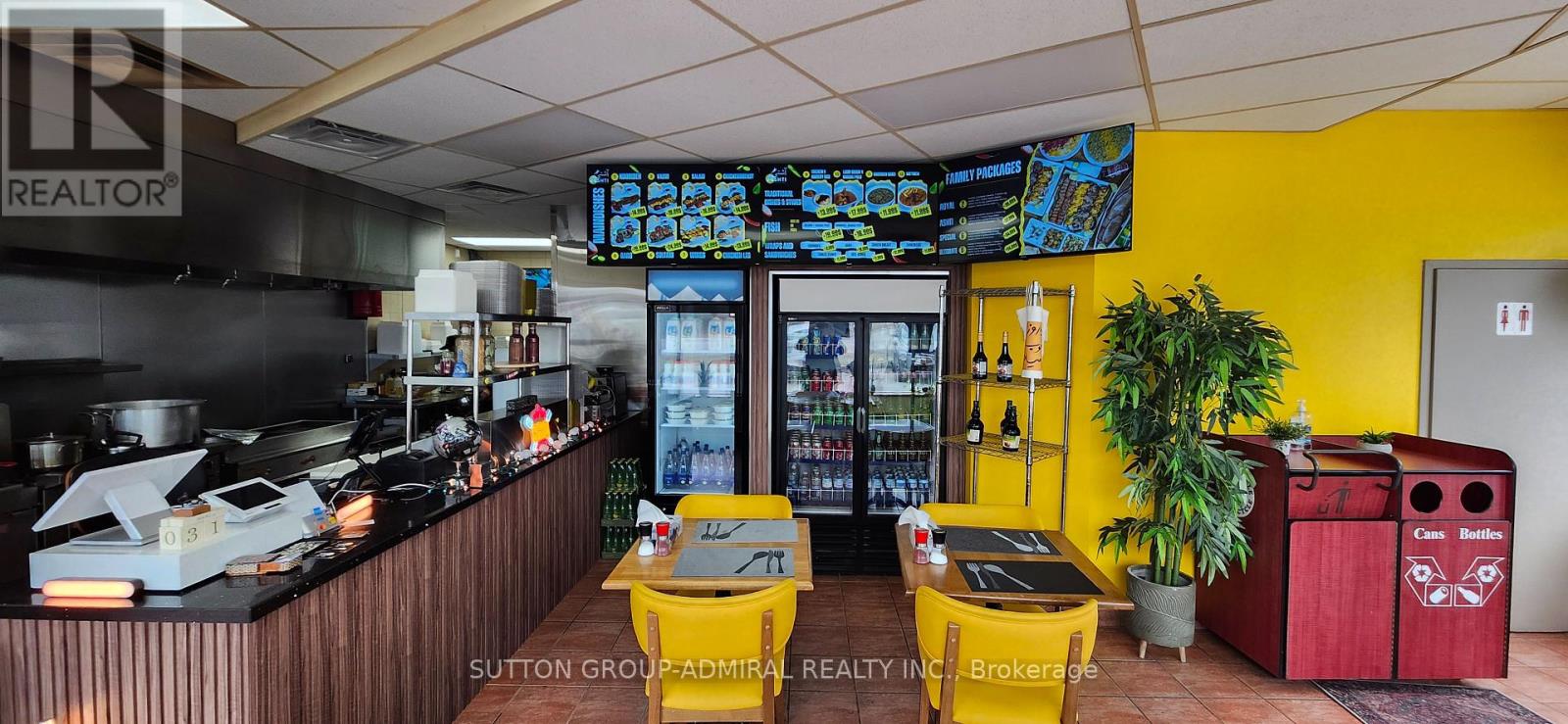 A - 256 The Queensway Street, Georgina, Ontario  L4P 2B1 - Photo 5 - N12241867