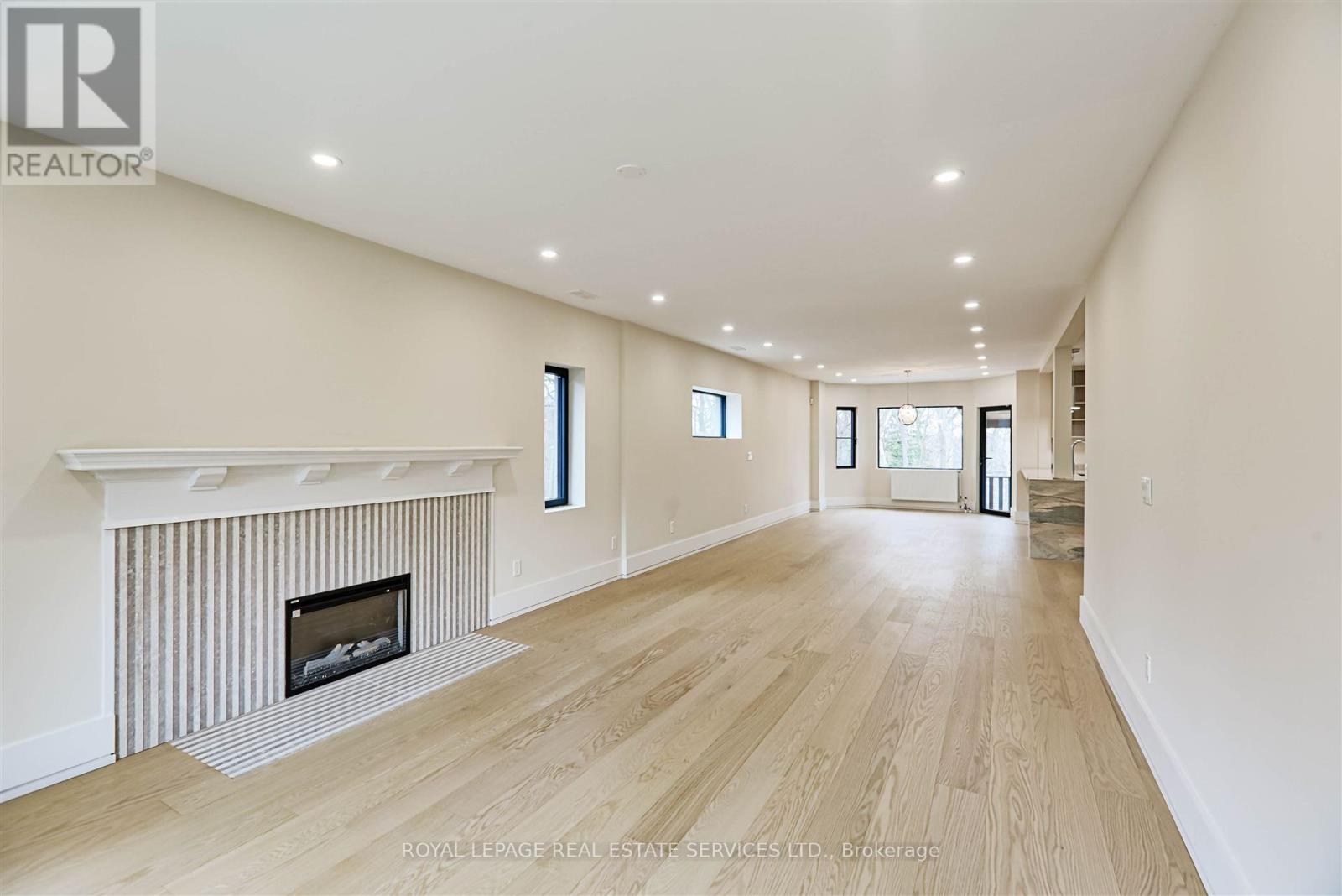 324 Riverside Drive, Toronto, Ontario  M6S 4B2 - Photo 21 - W12241880