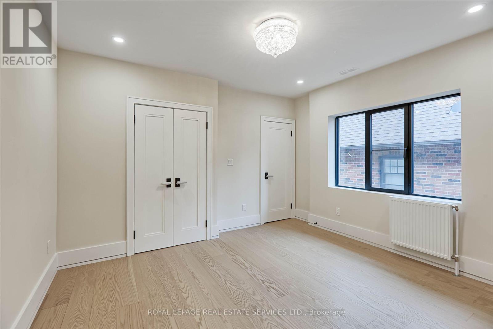 324 Riverside Drive, Toronto, Ontario  M6S 4B2 - Photo 33 - W12241880