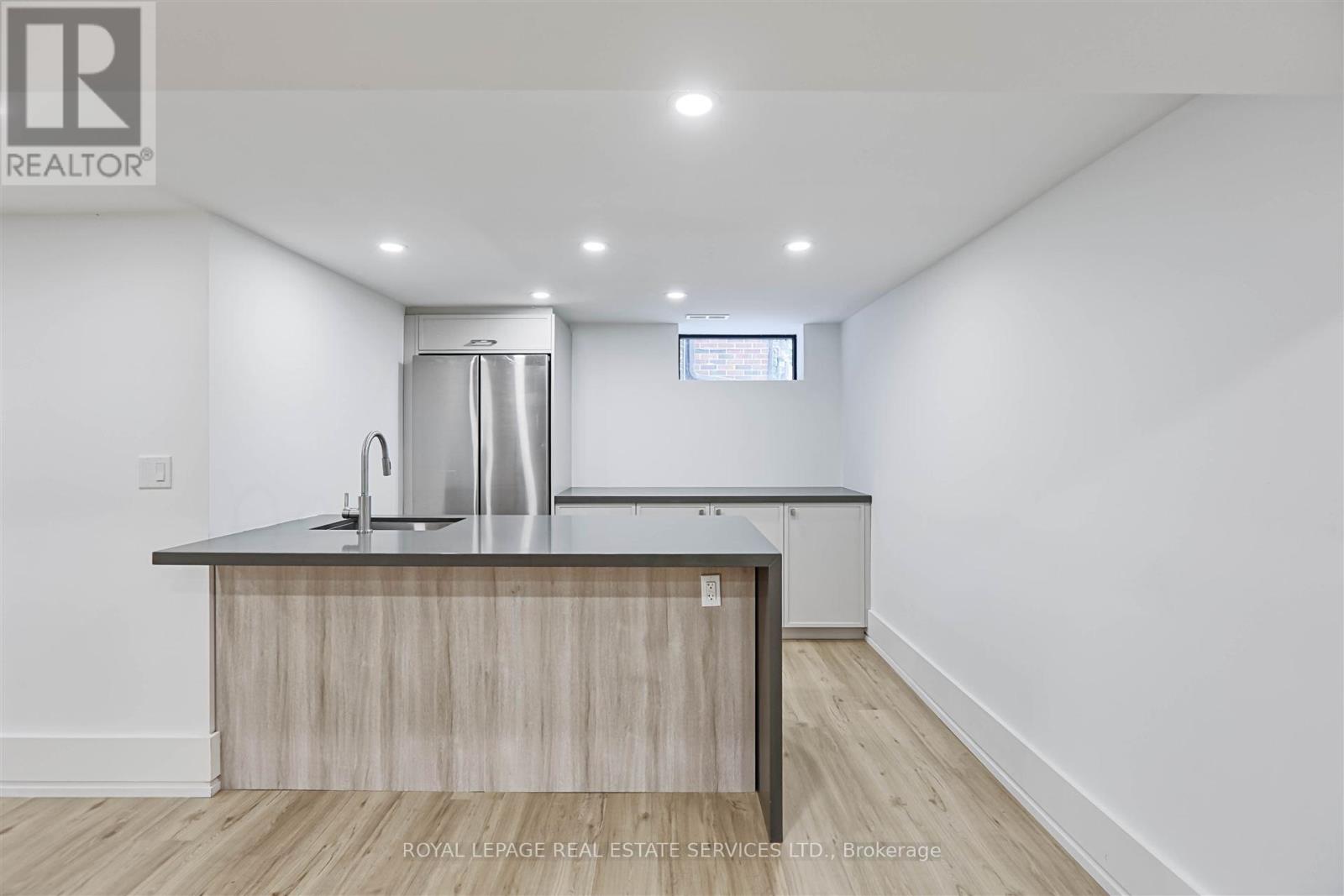 324 Riverside Drive, Toronto, Ontario  M6S 4B2 - Photo 40 - W12241880