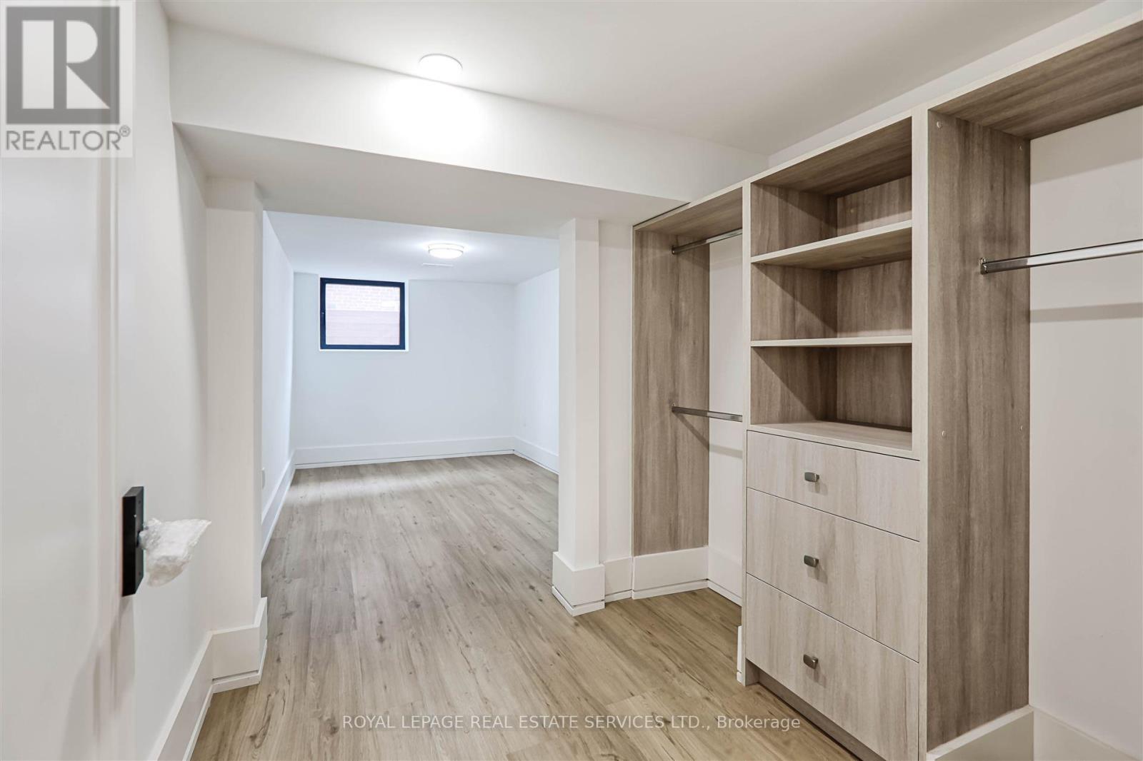 324 Riverside Drive, Toronto, Ontario  M6S 4B2 - Photo 42 - W12241880