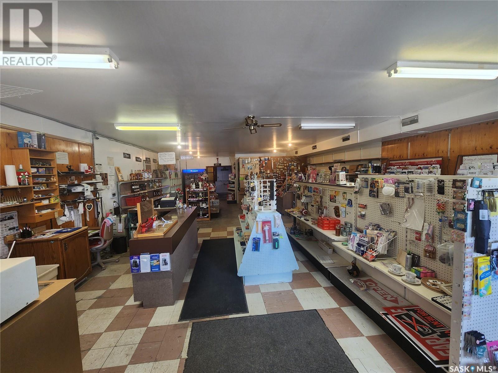 38 Edouard Beaupre Street, Willow Bunch, Saskatchewan  S0H 4K0 - Photo 4 - SK010524