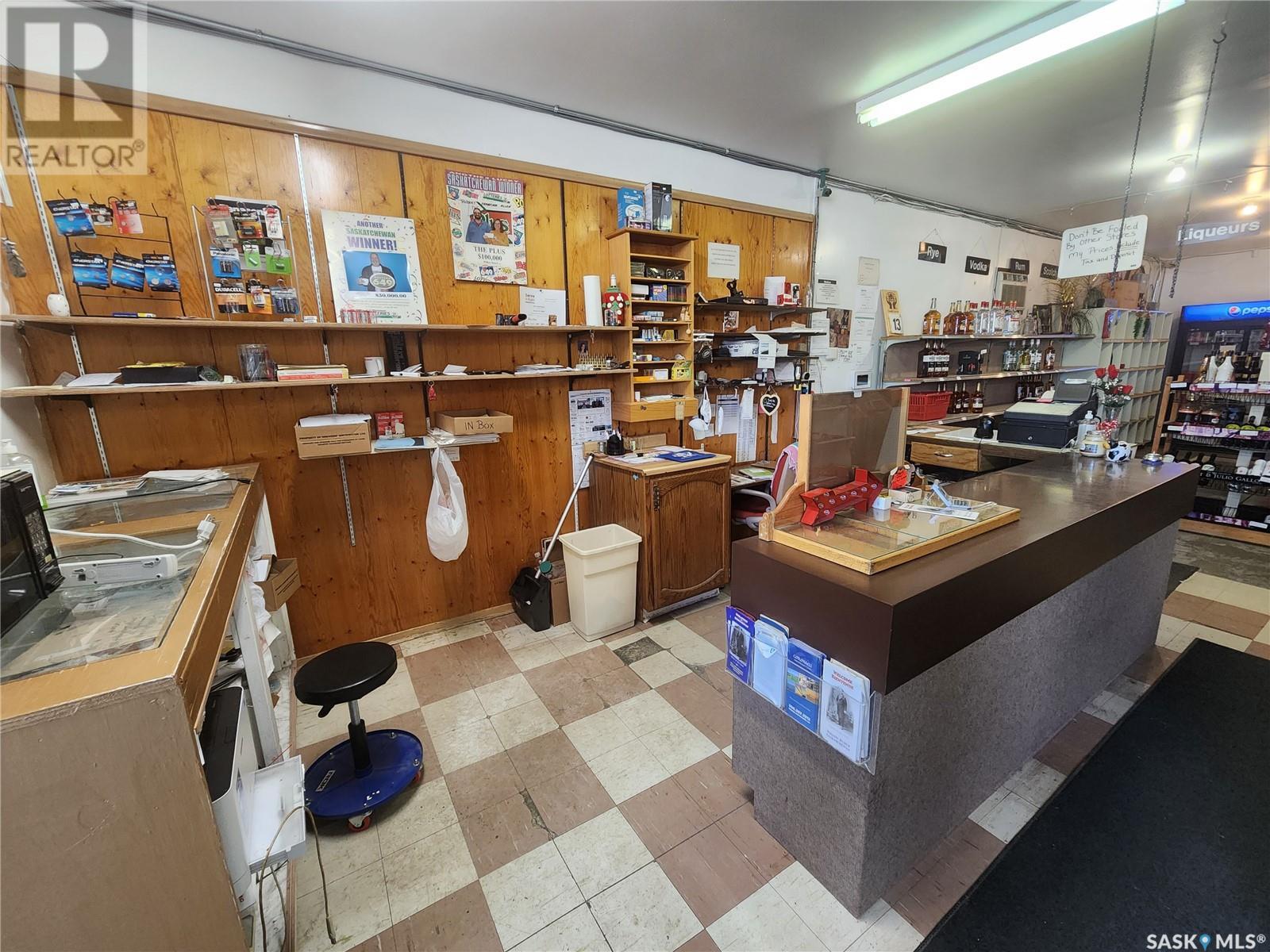38 Edouard Beaupre Street, Willow Bunch, Saskatchewan  S0H 4K0 - Photo 5 - SK010524