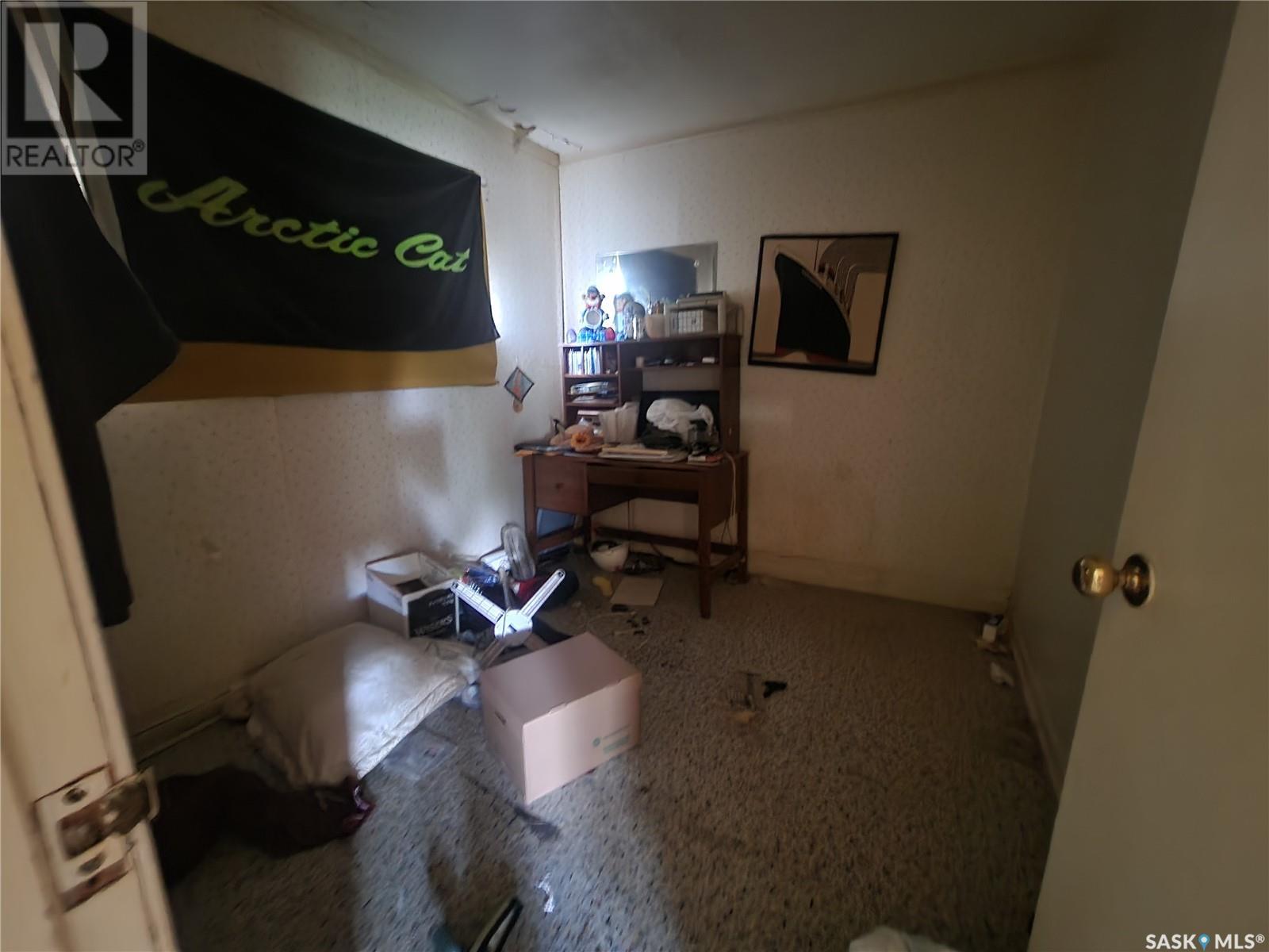 20 Edouard Beaupre Street, Willow Bunch, Saskatchewan  S0H 4K0 - Photo 11 - SK010523