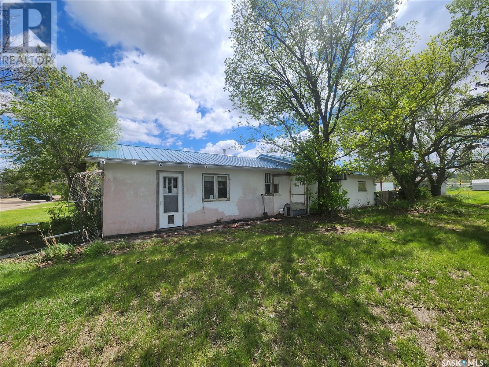 20 Edouard Beaupre Street, Willow Bunch, Saskatchewan  S0H 4K0 - Photo 22 - SK010523
