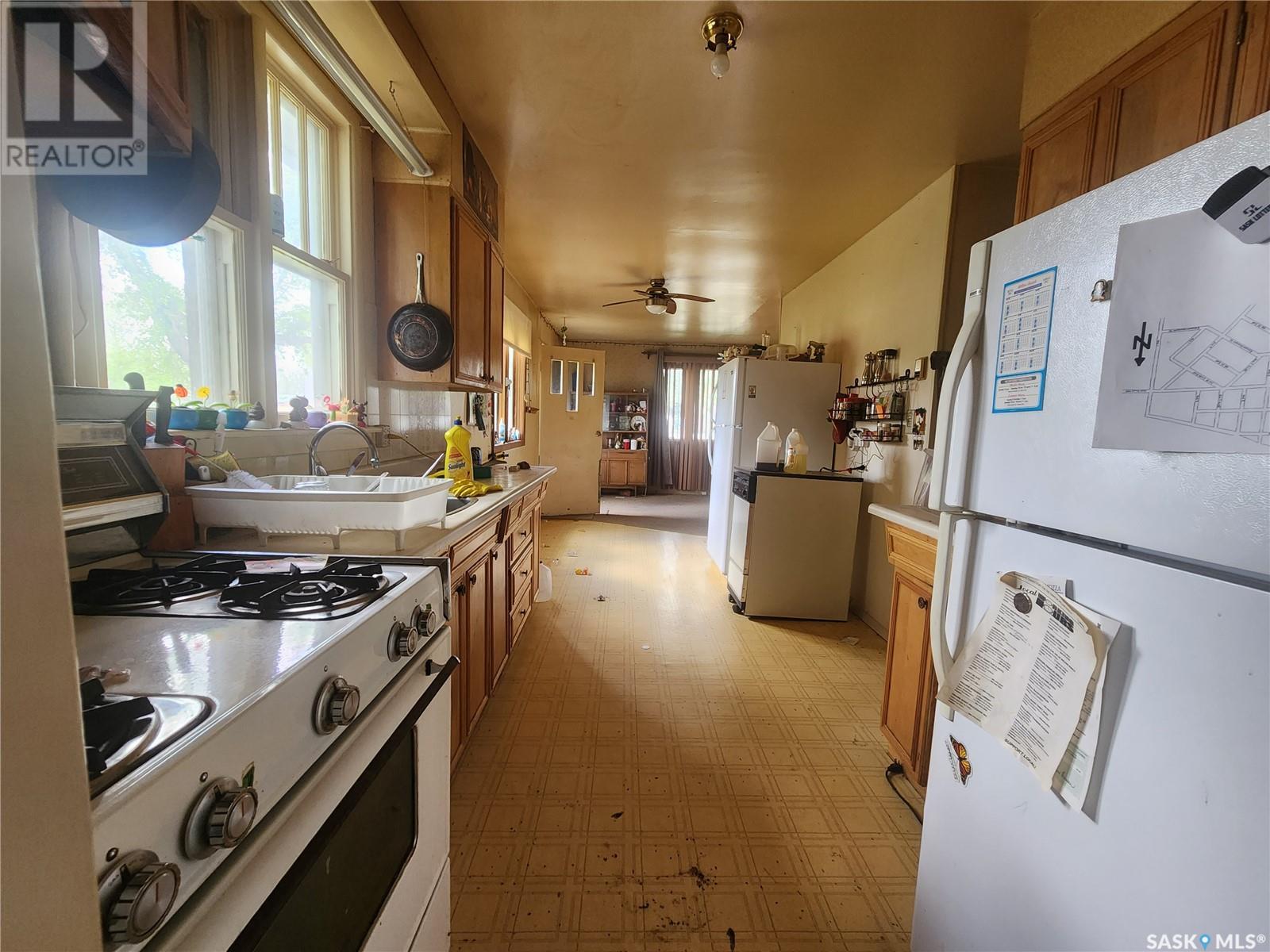 20 Edouard Beaupre Street, Willow Bunch, Saskatchewan  S0H 4K0 - Photo 8 - SK010523