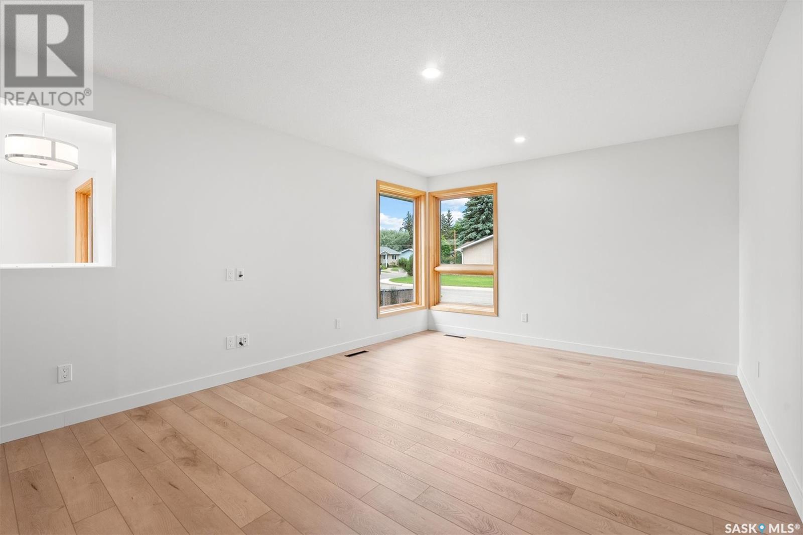Property at 62 Britnell CRESCENT image 5