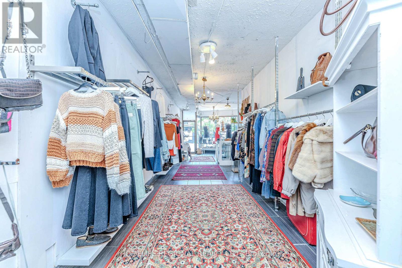 Main Floor - 1573 Dundas Street W, Toronto, Ontario  M6K 1T9 - Photo 10 - C12242055