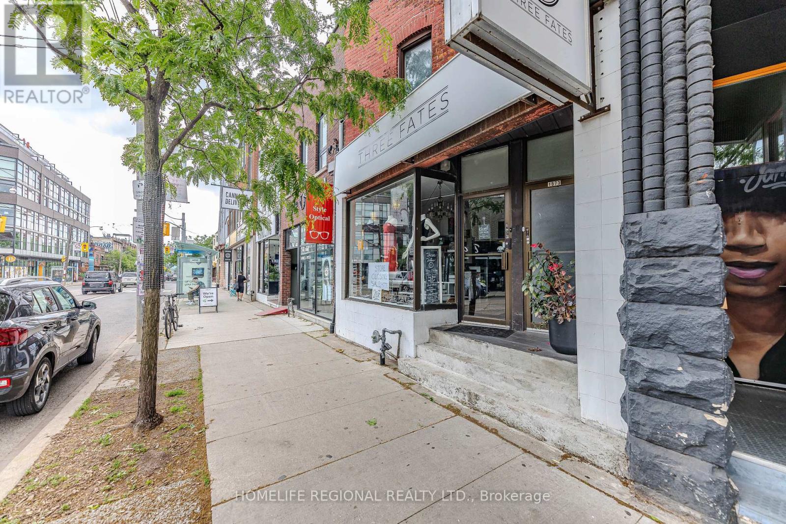 Main Floor - 1573 Dundas Street W, Toronto, Ontario  M6K 1T9 - Photo 22 - C12242055