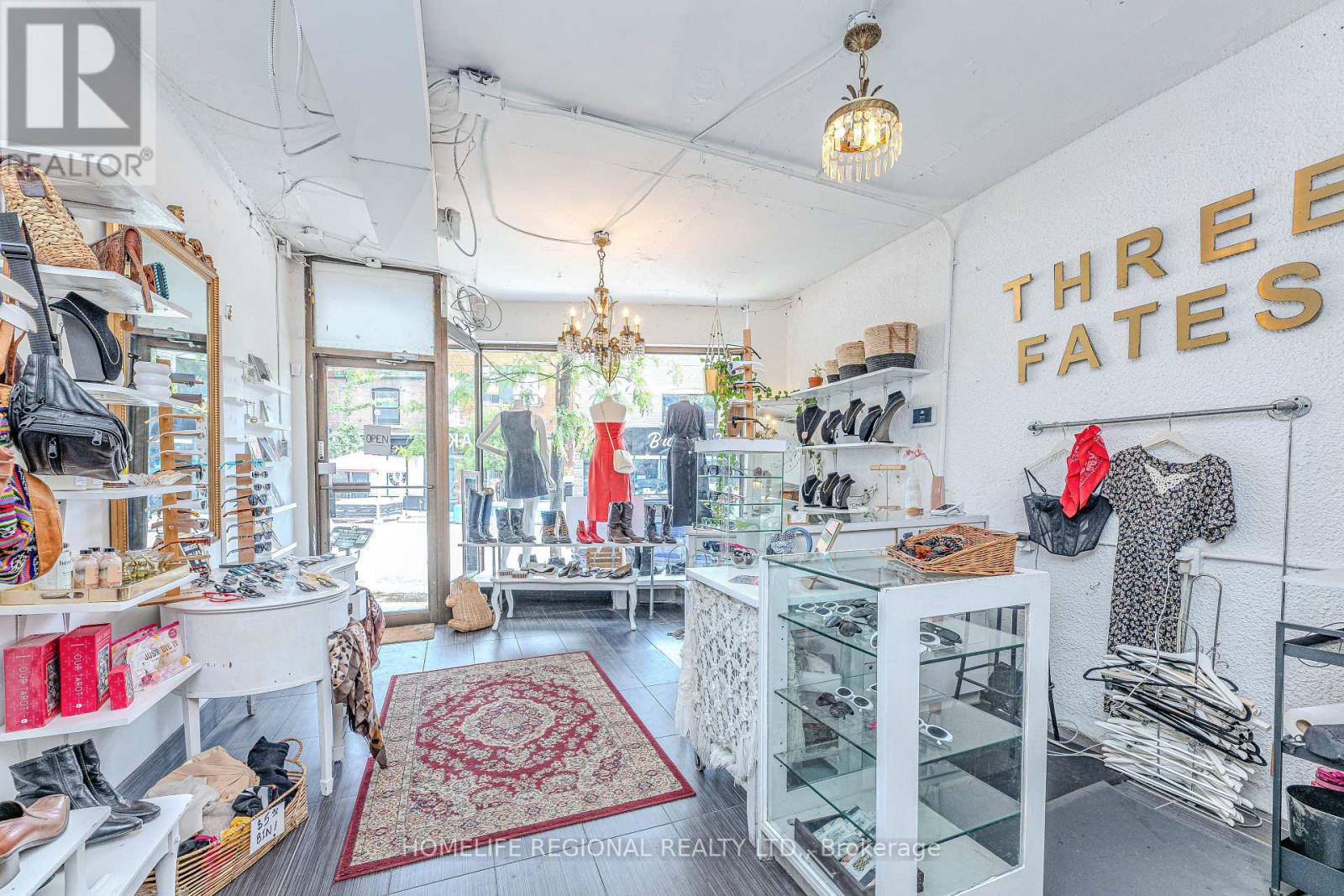 Main Floor - 1573 Dundas Street W, Toronto, Ontario  M6K 1T9 - Photo 4 - C12242055