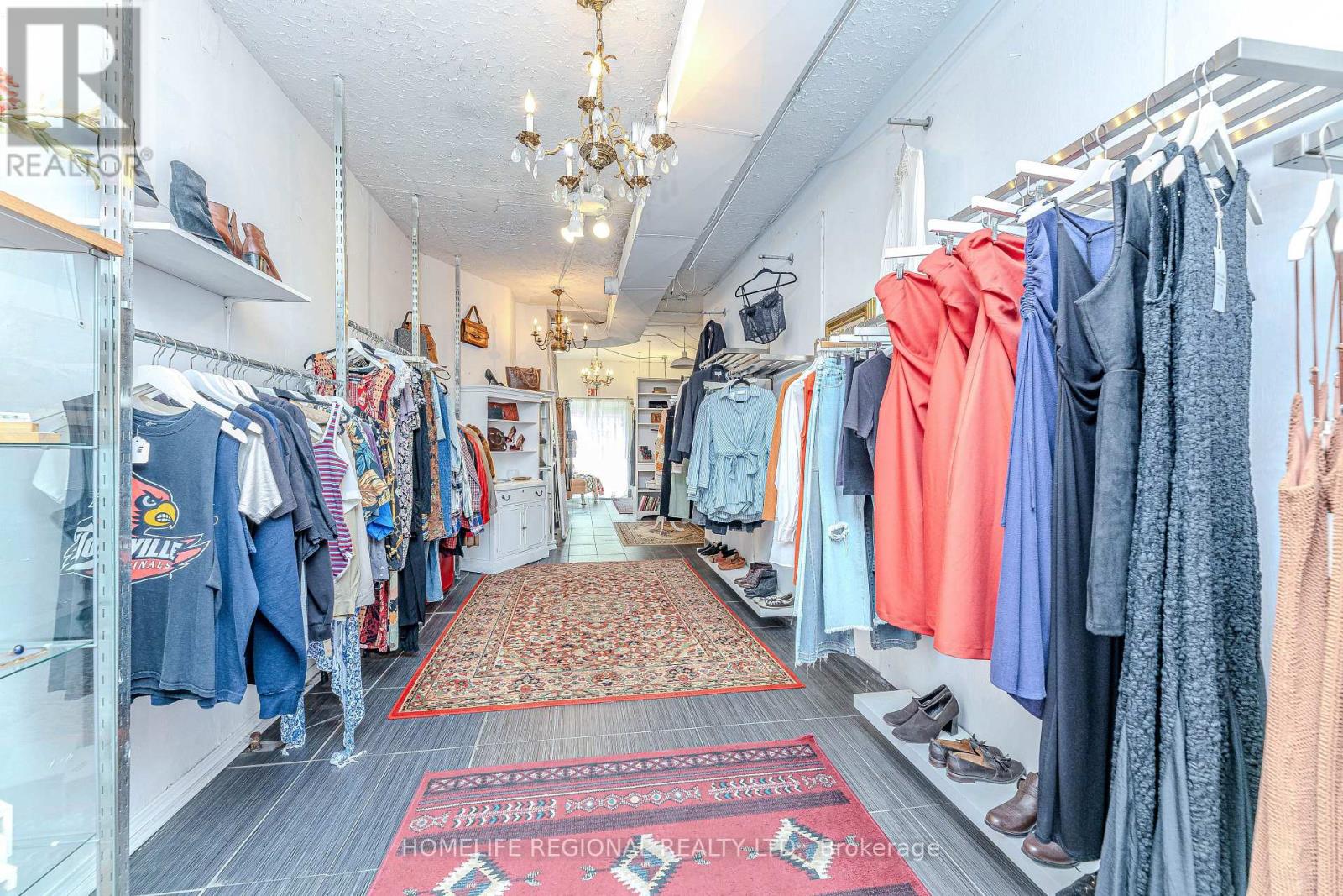 Main Floor - 1573 Dundas Street W, Toronto, Ontario  M6K 1T9 - Photo 5 - C12242055