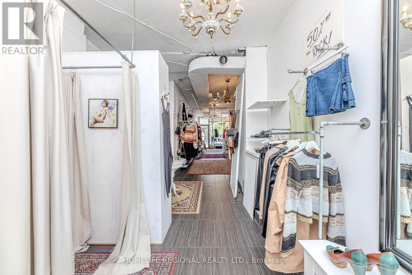 Main Floor - 1573 Dundas Street W, Toronto, Ontario  M6K 1T9 - Photo 8 - C12242055