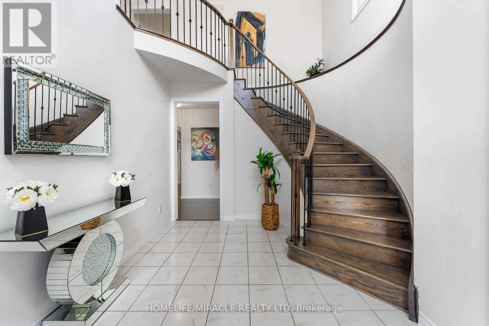 Property at 925 GREENHILL AVENUE image 4