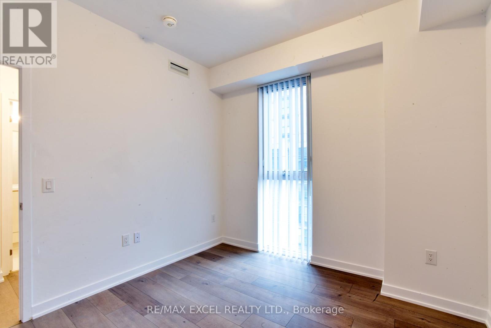 1102 - 38 Honeycrisp Crescent, Vaughan, Ontario  L4K 0M8 - Photo 21 - N12242108