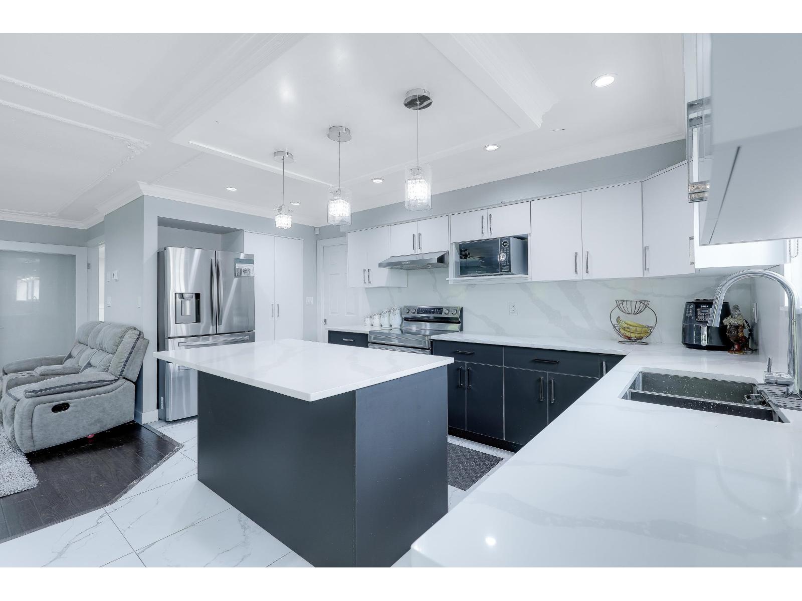 7595 122a Street, Surrey, British Columbia  V3W 0K7 - Photo 5 - R3018556