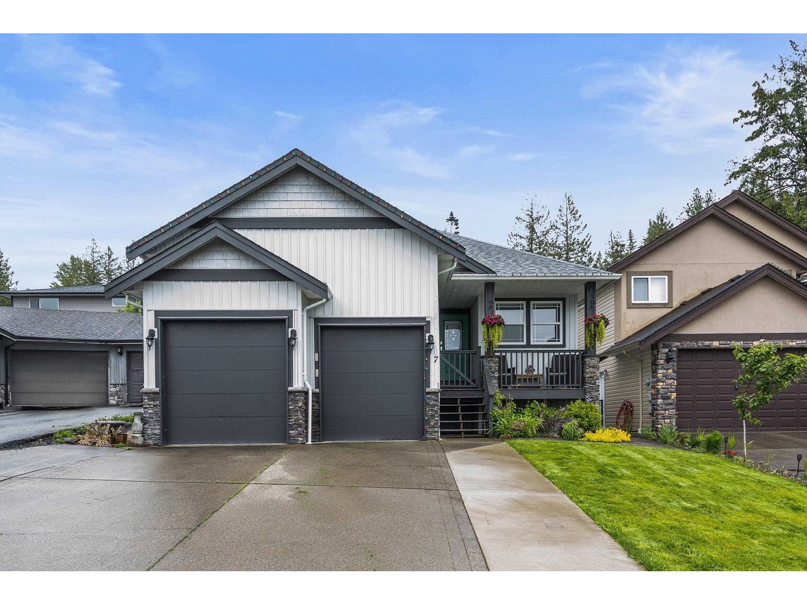 Property at 7 46450 VALLEYVIEW ROAD image 1