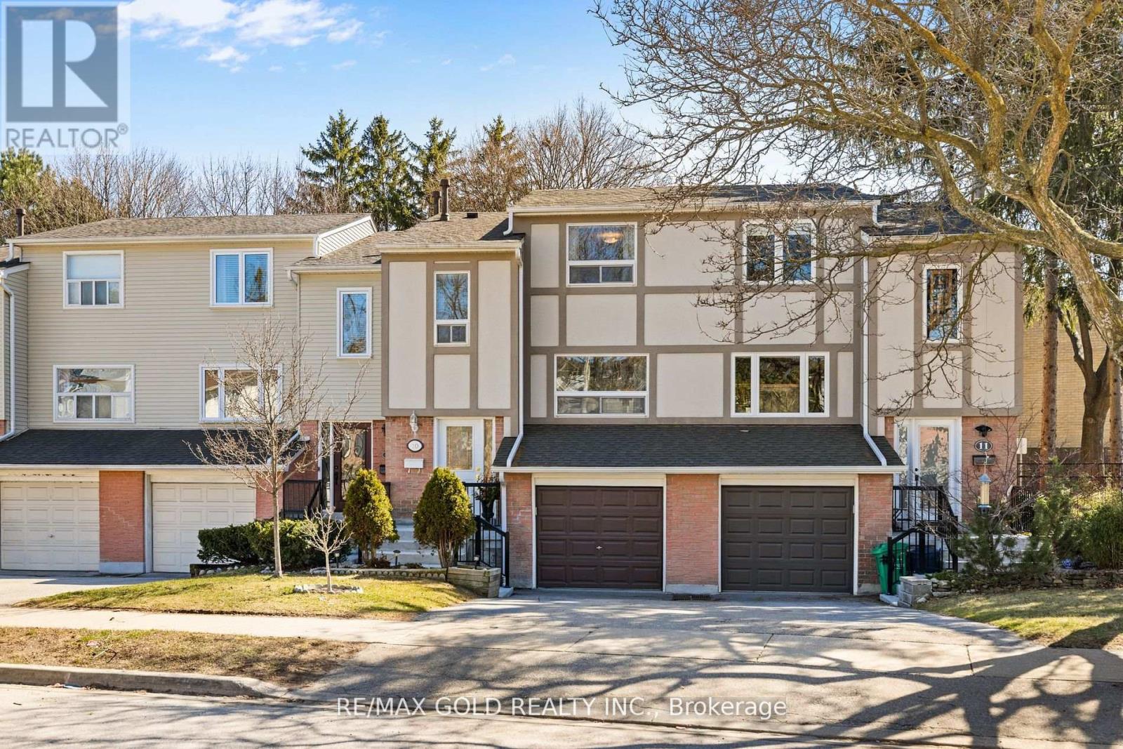 Property at 10 - 1050 SHAWNMARR ROAD image 3