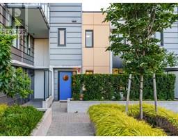 314 1471 HUNTER STREET, North Vancouver, British Columbia