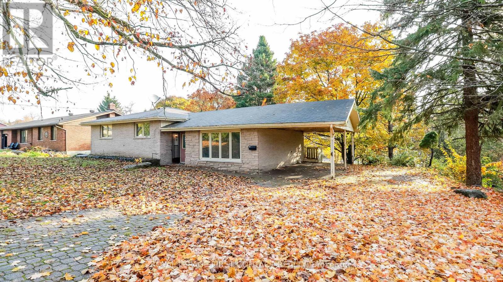 18 Kennedy Drive, Kawartha Lakes, Ontario  K0M 1N0 - Photo 1 - X12241946