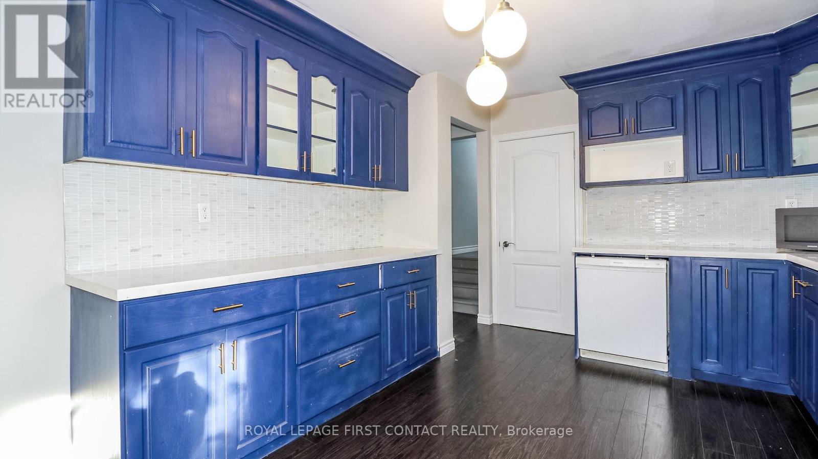 18 Kennedy Drive, Kawartha Lakes, Ontario  K0M 1N0 - Photo 11 - X12241946