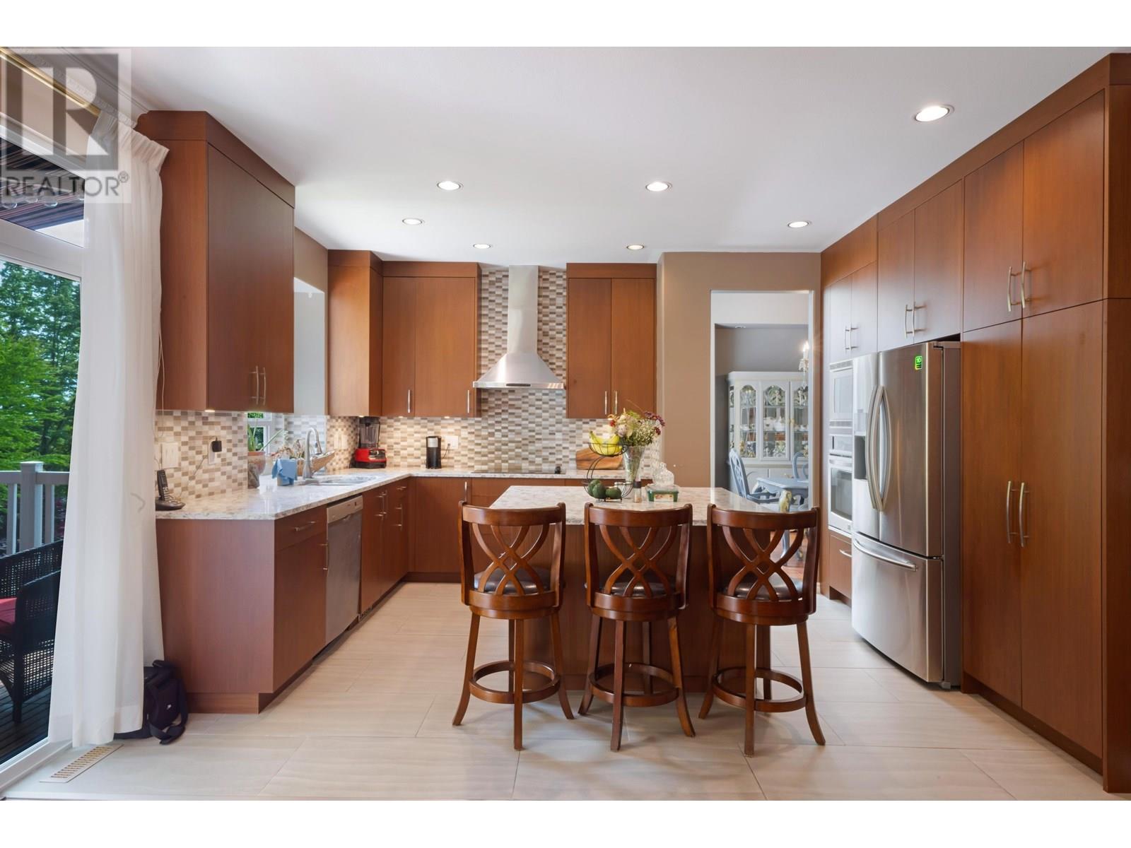 6 Linden Street, Port Moody, British Columbia  V3H 5C1 - Photo 4 - R3019301