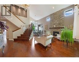 6 LINDEN STREET